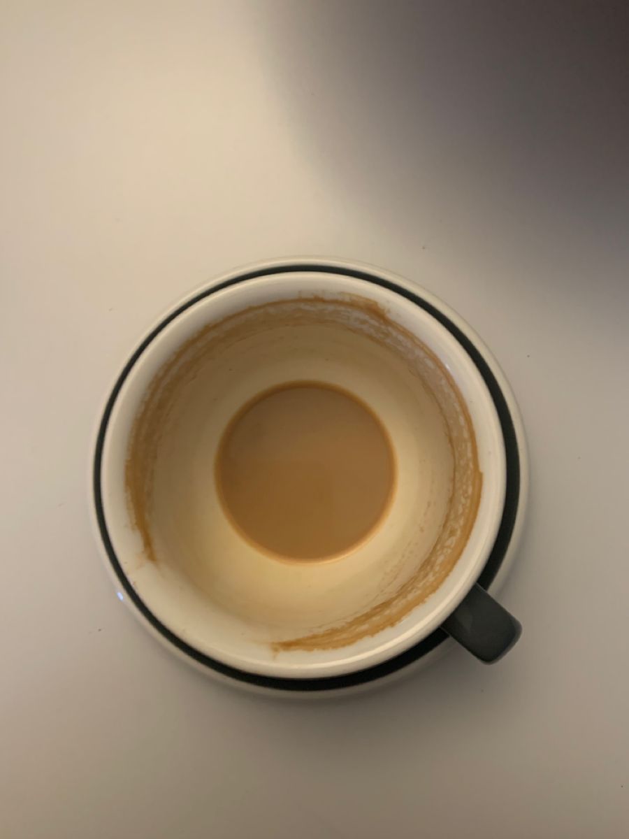 飲み終わったあとの、静物